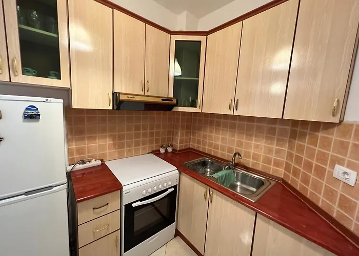 Marina Apartment *
